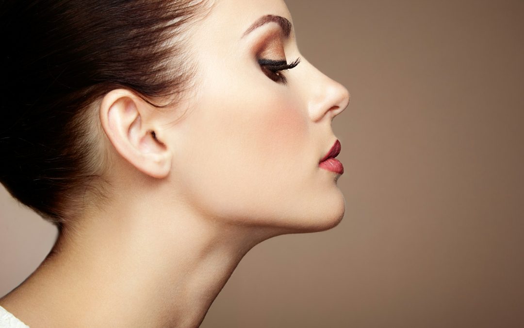 How to Incorporate LED Light Therapy into Your Daily Skincare Routine