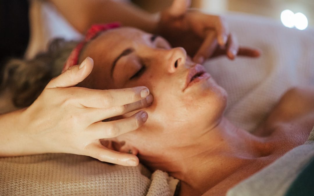 What Are The Benefits Of Skin-Smoothing Exfoliation In Colder Weather?